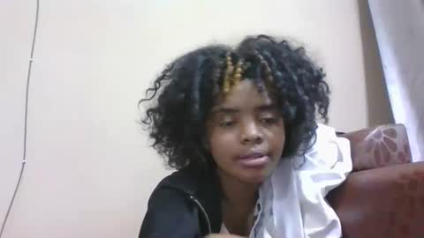 lea96546 online show from December 16, 6:14 pm