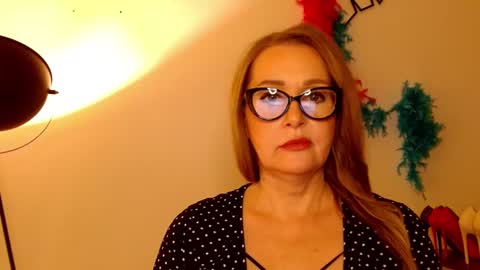 Snapshot of leadesire chatting on February 20, 3:08 pm LEA online show from February 20, 3:08 pm