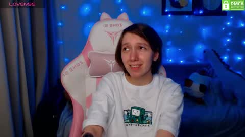 Leah  Gotty online show from December 26, 3:42 pm