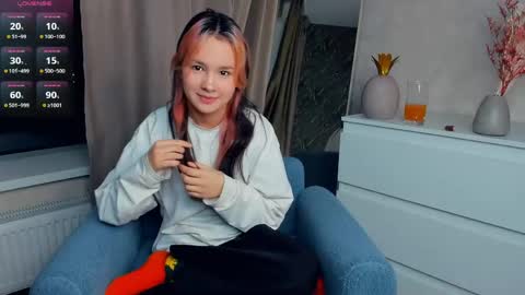 Luna online show from April 14, 7:14 pm