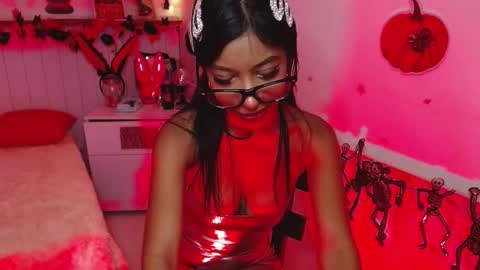 leilaebony_ online show from October 20, 2:31 pm