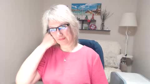 Leila Kinky online show from April 19, 5:18 am