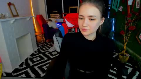 Leila Rai online show from March 4, 1:28 pm