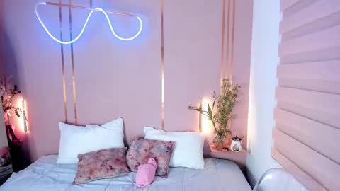 Lena Paul online show from February 24, 10:47 am