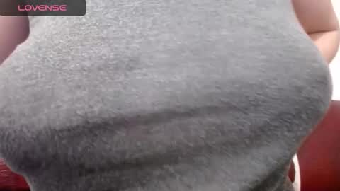 lenagolden online show from December 1, 12:09 pm