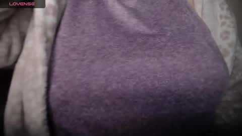 lenagolden online show from April 19, 7:05 pm