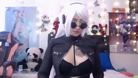 lenaleenyan online show from January 29, 12:22 am