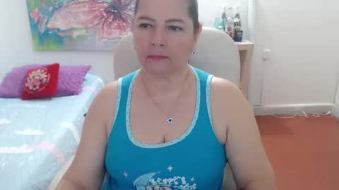 leonela   online show from March 6, 12:17 am