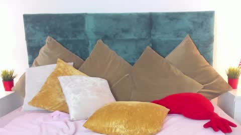 Eveline online show from April 11, 6:30 am