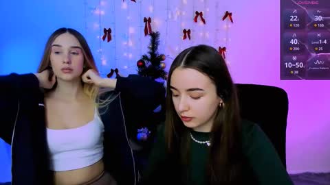 leslie_bird online show from December 22, 8:17 am