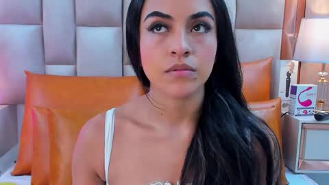 LeslieBush online show from December 2, 8:00 pm