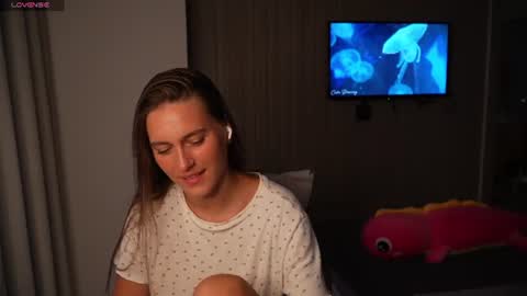 LeslieKorfs online show from June 28, 1:12 am