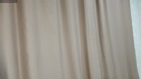 Alice online show from April 5, 6:29 pm