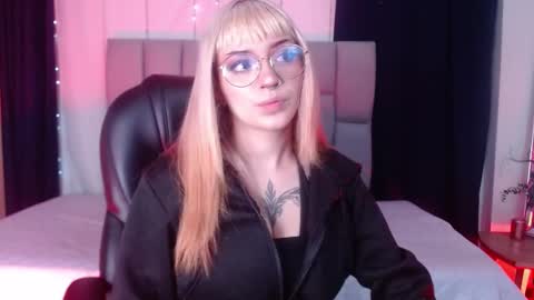 Less  online show from February 9, 11:14 am