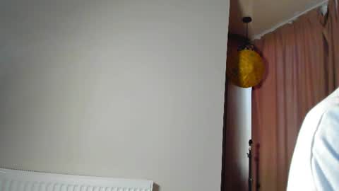 lesyaliss online show from June 15, 4:51 pm
