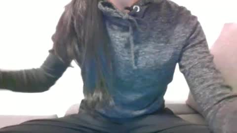Snapshot of lets_play143 chatting on February 18, 5:42 am lets_play143 online show from February 18, 5:42 am