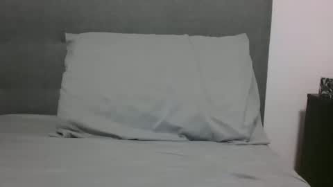 Snapshot of lets_play143 chatting on October 10, 12:48 am lets_play143 online show from October 10, 12:48 am