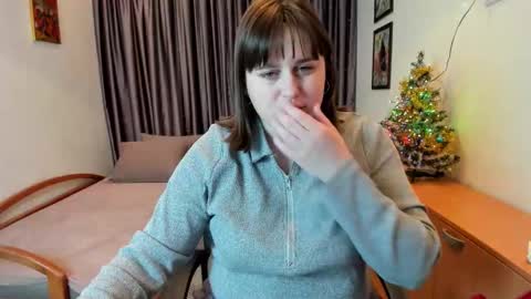 Naomi online show from December 23, 7:01 am