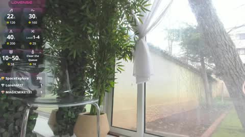 lexi_storm online show from April 4, 9:52 am