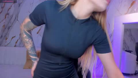 Lexie  online show from February 10, 8:12 pm