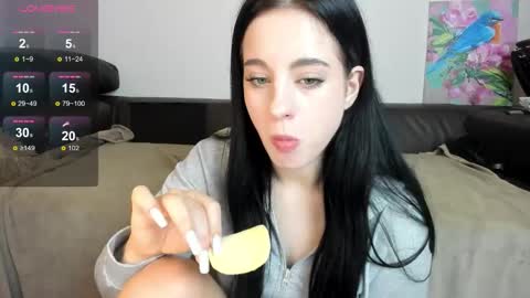 Lexi online show from December 16, 8:31 am