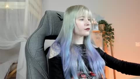 Lexi Wenford NO NUDE GODDESS online show from November 14, 3:39 am