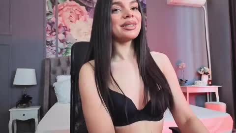 Lexi online show from April 10, 6:30 am