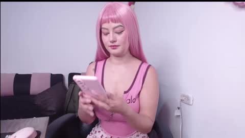 Leydy  online show from February 18, 12:05 am