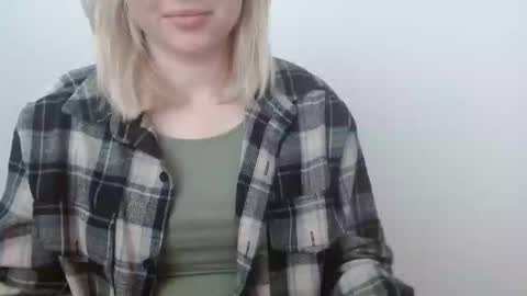 Leyla online show from April 15, 6:14 am