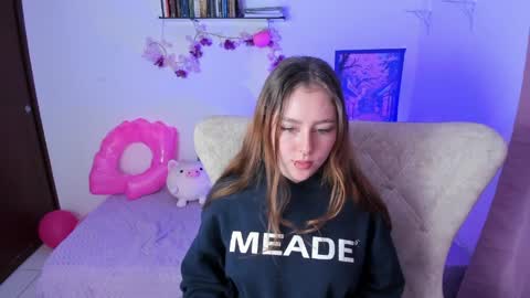 Leyla Miller online show from March 28, 3:22 pm