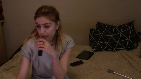 Its me  online show from March 27, 11:00 am