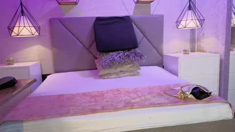 lhiam online show from April 9, 2:44 pm