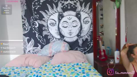 Snapshot of lia_monroe chatting on January 29, 4:19 pm Lia Monroe online show from January 29, 4:19 pm