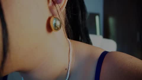 Snapshot of lia_russo_ chatting on October 5, 3:28 pm Lia online show from October 5, 3:28 pm