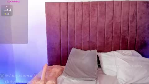 Lia online show from March 3, 7:25 am