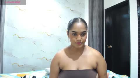 liaa_cams online show from July 2, 3:23 am
