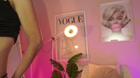 Lia  online show from April 11, 12:31 pm