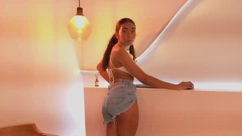 liah_ferreira online show from April 2, 9:01 pm