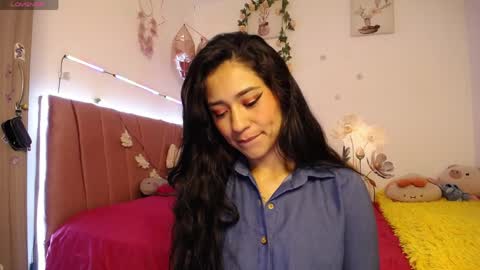 liahdiaz_ online show from April 5, 4:28 pm