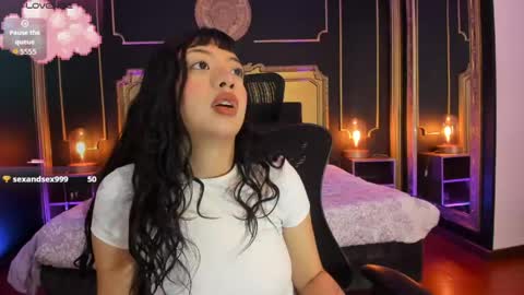 Lia lovet online show from May 31, 3:07 pm