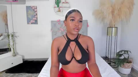 Lianasmith online show from March 30, 9:03 pm