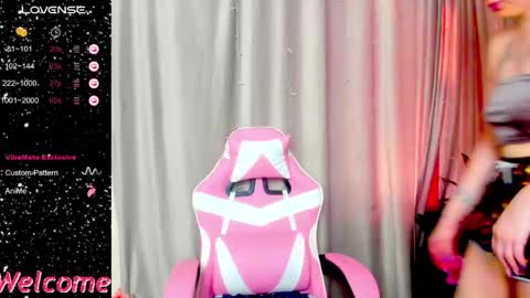 lianawow_ online show from June 8, 1:39 am