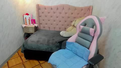 Grace online show from January 9, 11:58 am