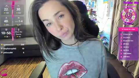 LiaQuinn online show from January 15, 3:40 pm