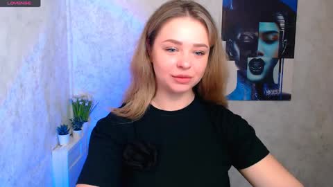 Liara online show from May 19, 7:26 am