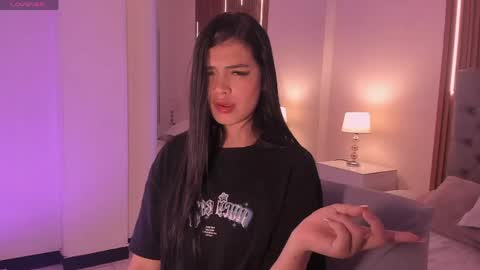 liasalvatore online show from March 30, 5:23 pm