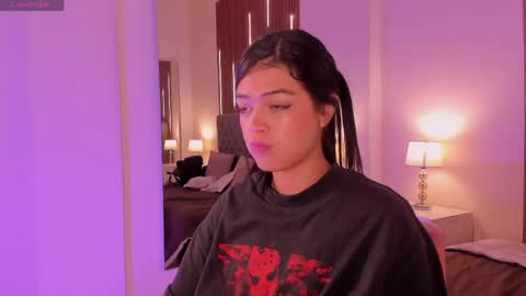 liasalvatore online show from April 14, 2:17 pm