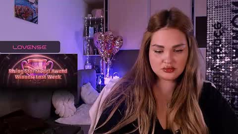 libra_mia online show from December 5, 3:24 pm