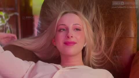  Im online every day except Saturday and Sunday somewhere between 2000 and 0300 UTC3 but its never at the same time  online show from March 31, 10:32 pm