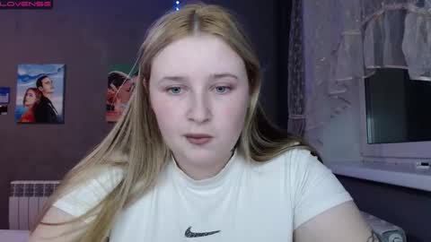 light_lunaa online show from October 25, 12:57 pm